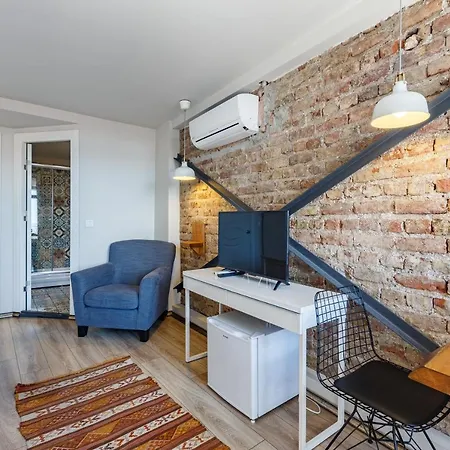 Hotel Miro Mansion Old 3*