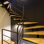 Miro Mansion Old 3*