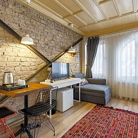 Miro Mansion Old Otel