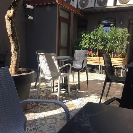 Miro Mansion