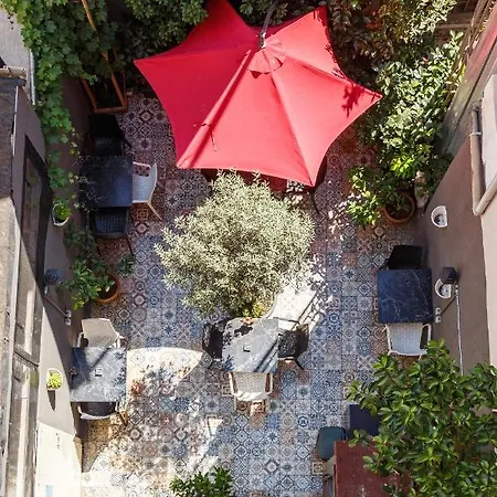 Hotell Miro Mansion Old 3*