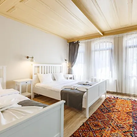 Miro Mansion Old Hotel 3*