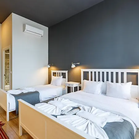 Miro Mansion Old Hotel 3*